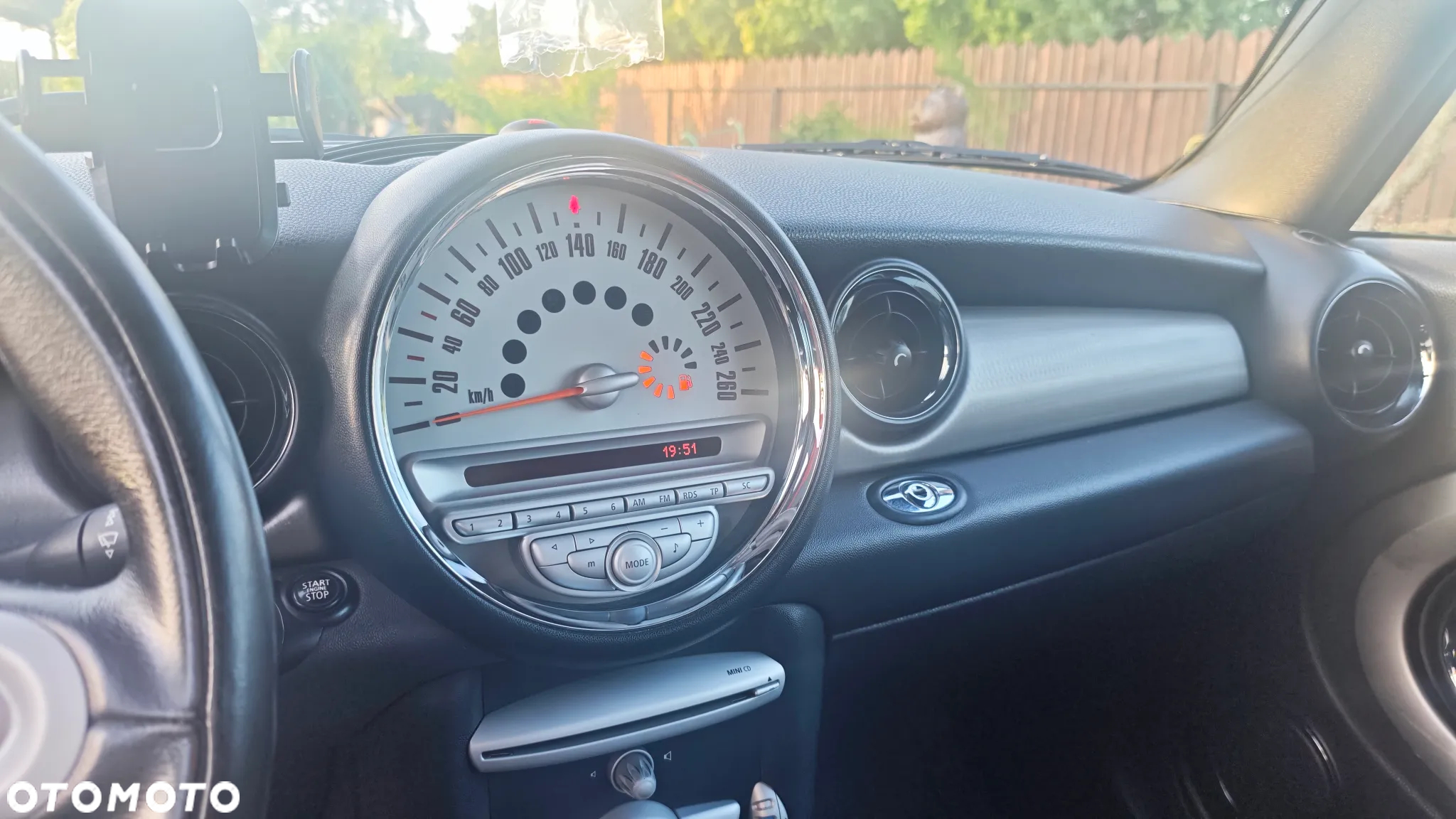 MINI Cooper Standard - 17