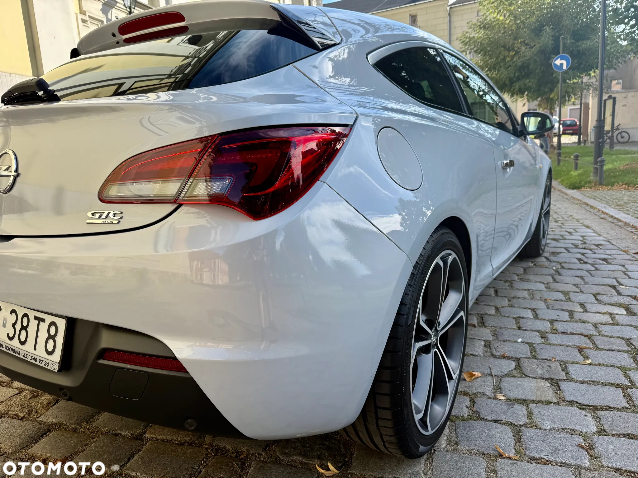 Opel Astra IV GTC 1.4 T Sport S&S EU6 - 28