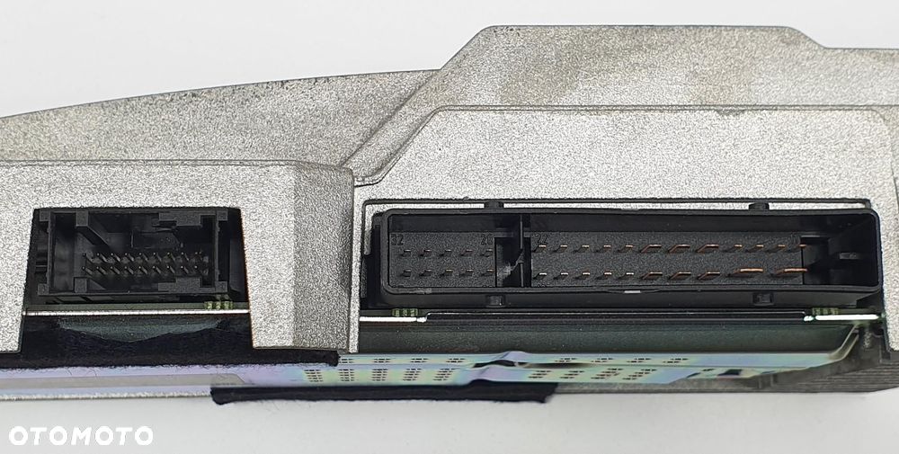 WZMACNIACZ AUDIO BOSE AUDI TT 8J 8J0035223D - 2