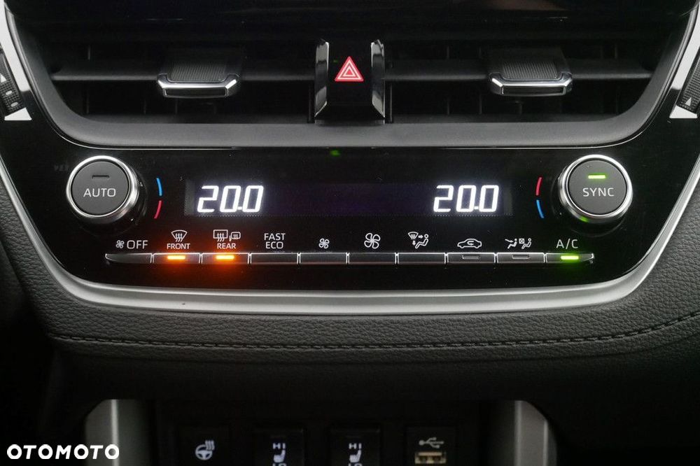 Toyota Corolla Cross 2.0 Hybrid Style - 19