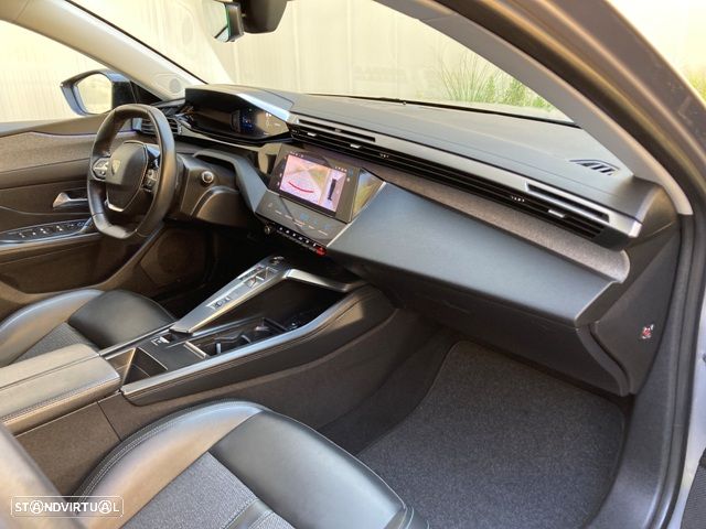 Peugeot 308 SW 1.6 Hybrid Allure e-EAT8 - 41