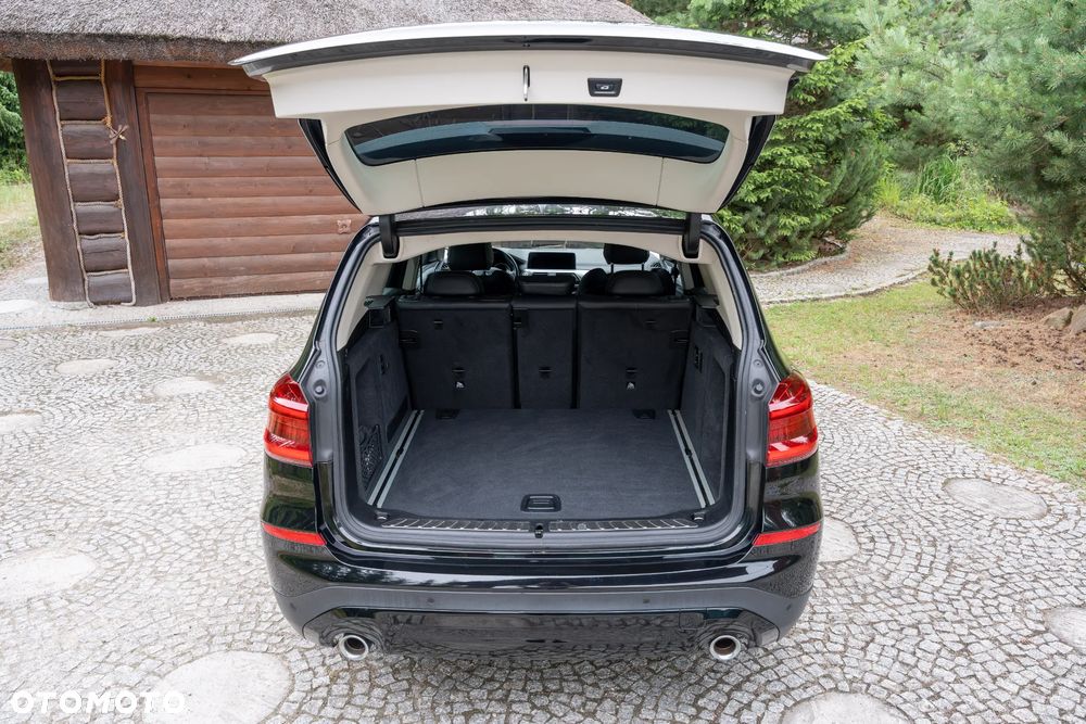 BMW X3 xDrive20d Advantage - 20