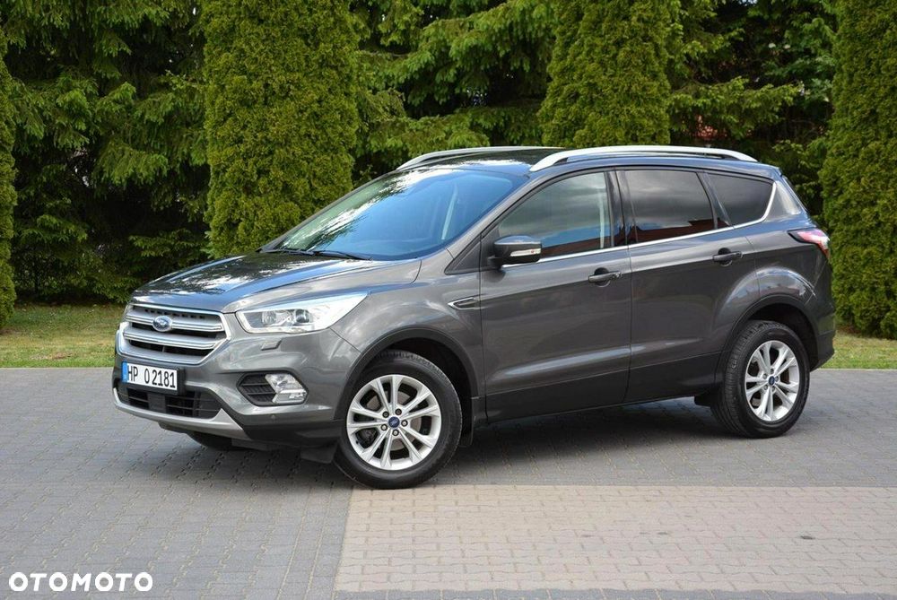 Ford Kuga 1.5 EcoBoost 2x4 Titanium - 3