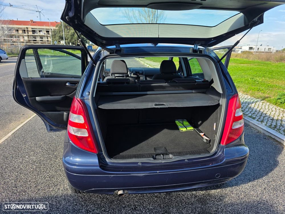 Mercedes-Benz A 150 Classic Automatic - 14