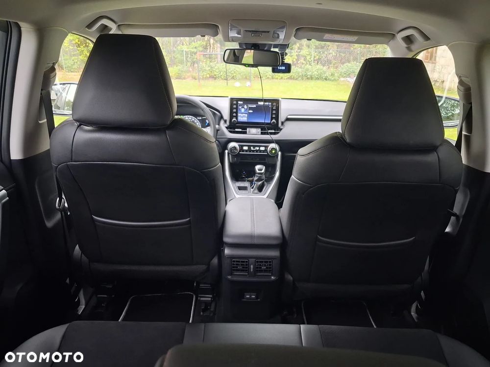 Toyota RAV4 - 8
