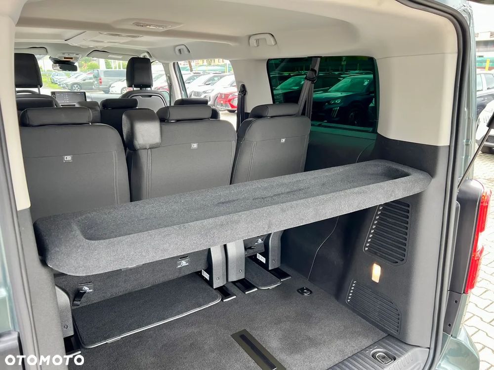 Peugeot Traveller 2.2 BlueHDi Long Business EAT8 - 17