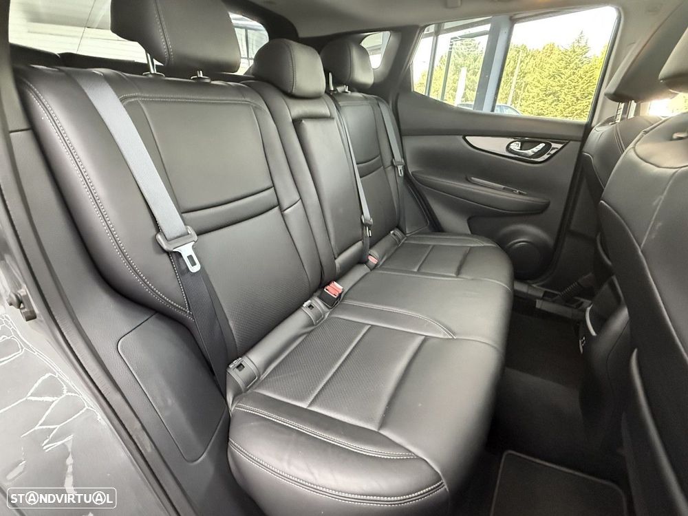 Nissan Qashqai 1.5 dCi N-Connecta - 19
