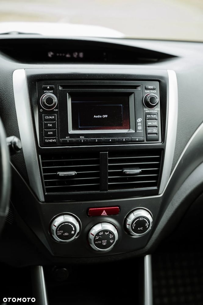 Subaru Forester 2.0D XE 000 - 14