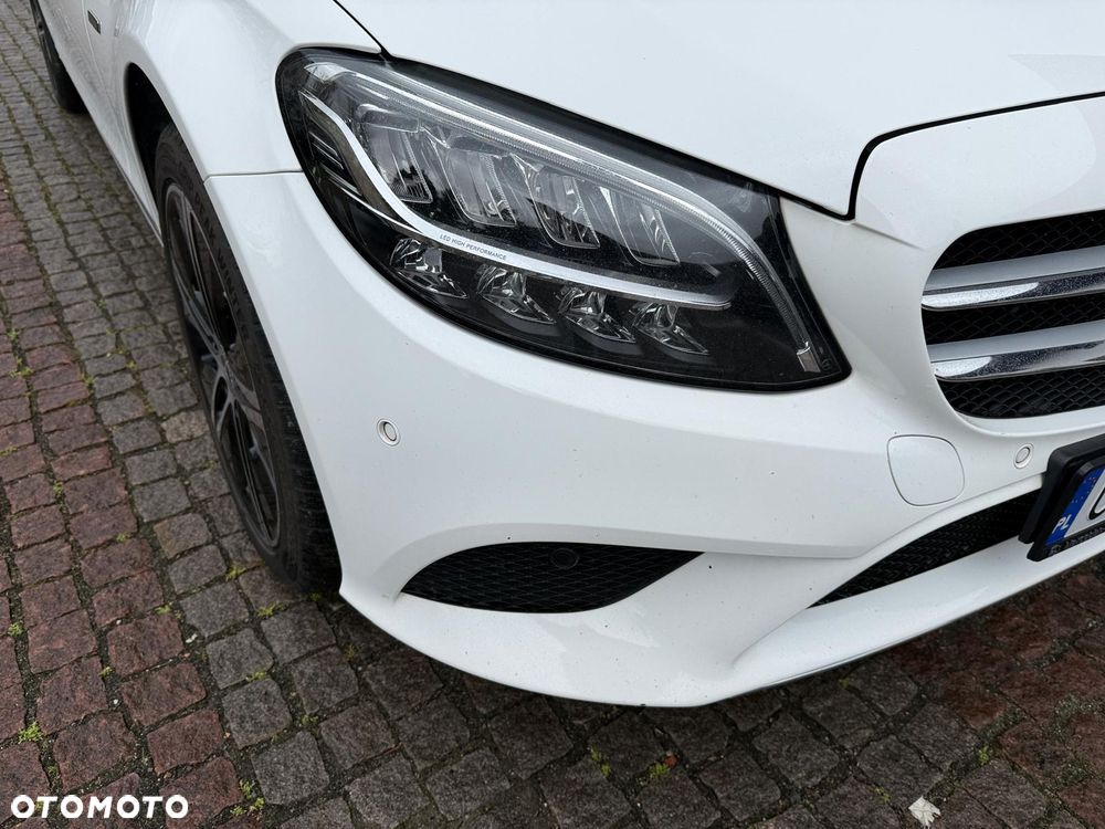 Mercedes-Benz Klasa C 300 de 9G-TRONIC - 6