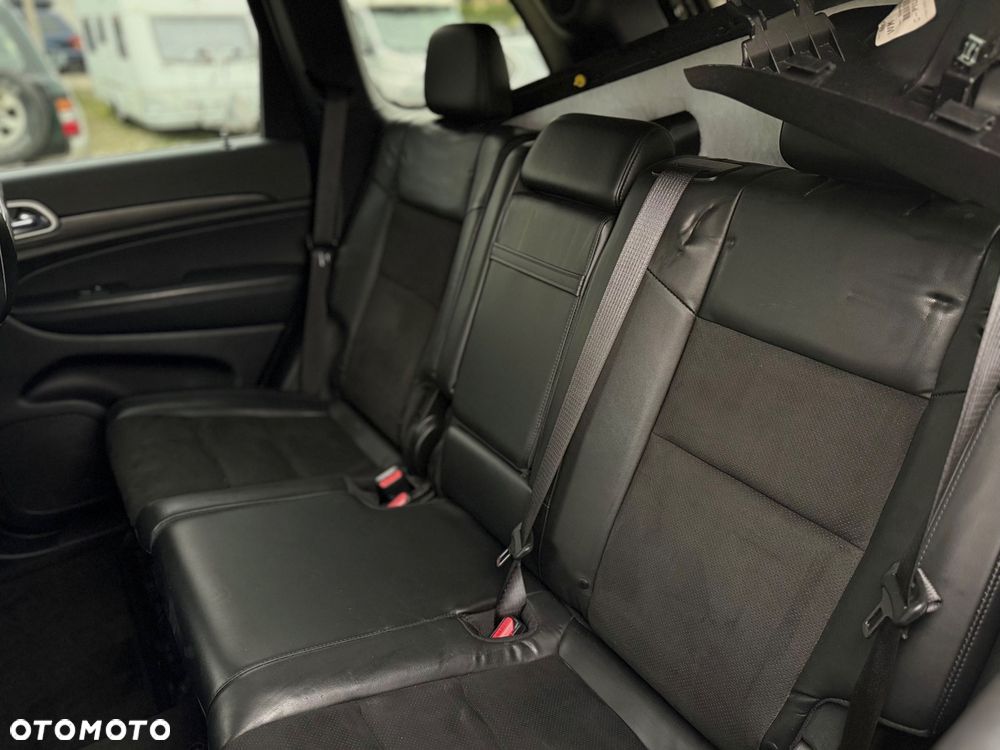 Jeep Grand Cherokee - 11