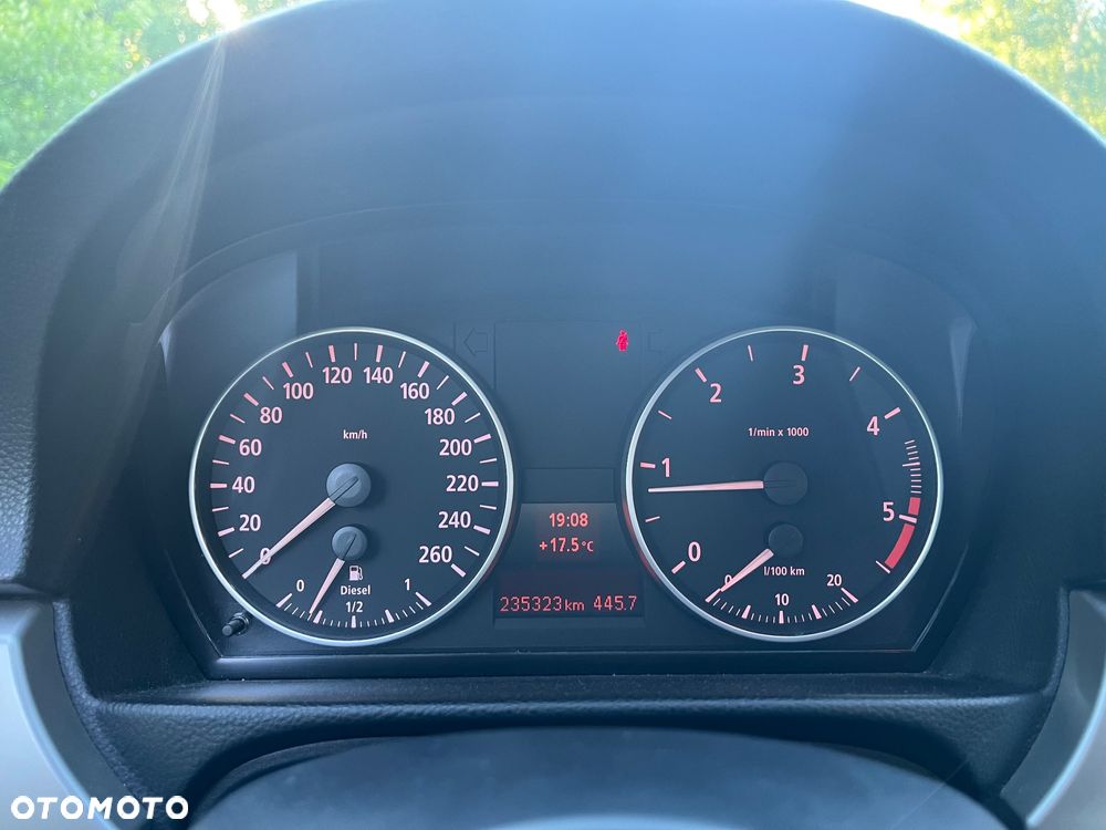 BMW Seria 3 320d DPF Edition Fleet Sport - 10