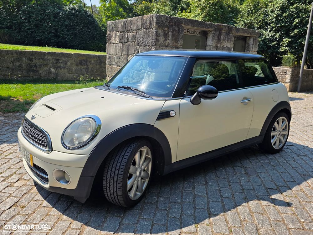 MINI 3 Portas Cooper D - 2