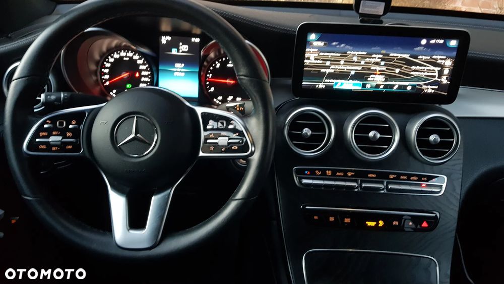 Mercedes-Benz GLC 200 d 4Matic 9G-TRONIC - 25