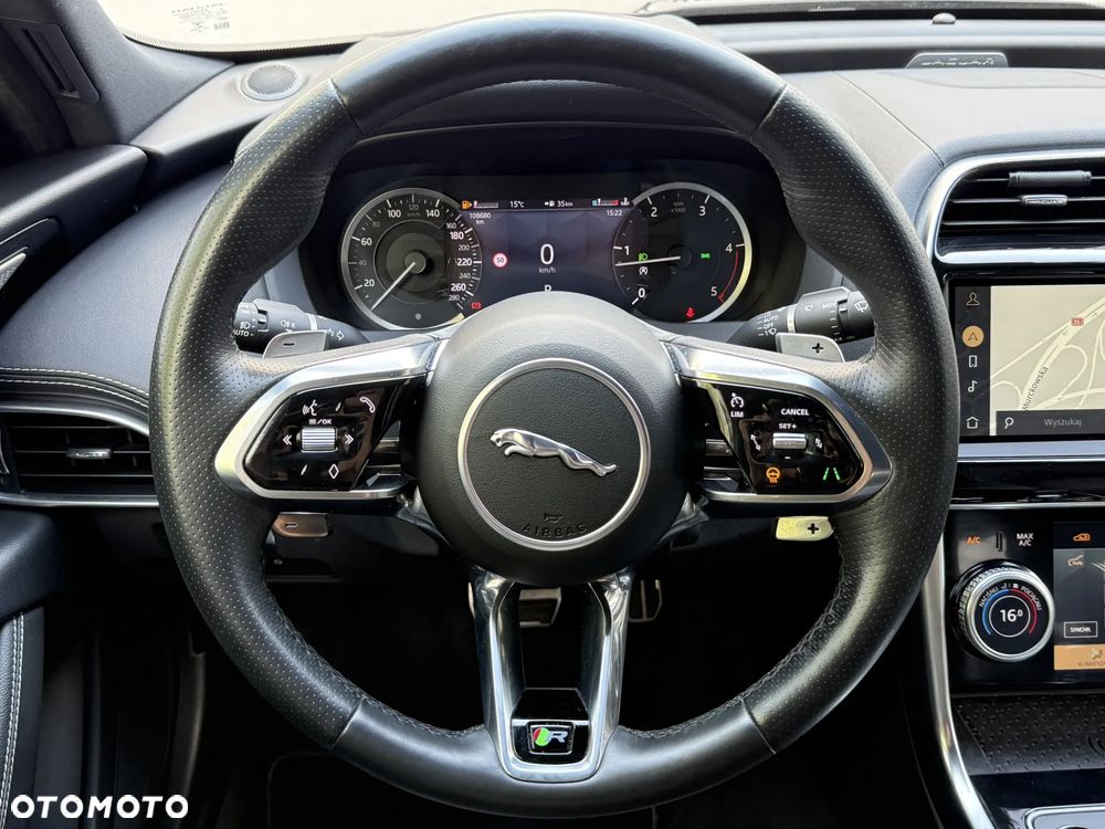 Jaguar XE 2.0 D200 mHEV R-Dynamic Black - 11