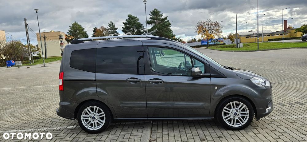 Ford Tourneo Courier 1.5 TDCi Titanium - 18
