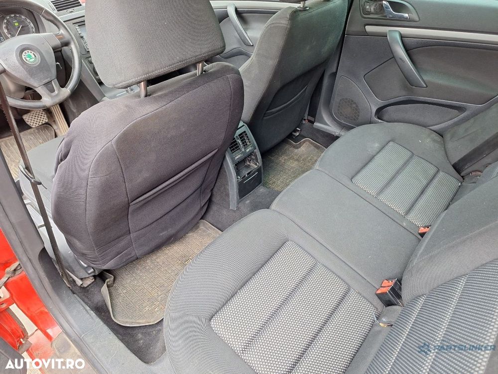 Dezmembrez SKODA OCTAVIA II Combi 1Z5 2007 2.0 TDI 16V BKD 103KW|140HP - 7