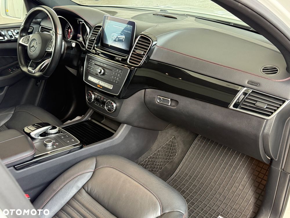 Mercedes-Benz GLE 350 d 4Matic 9G-TRONIC AMG Line - 34