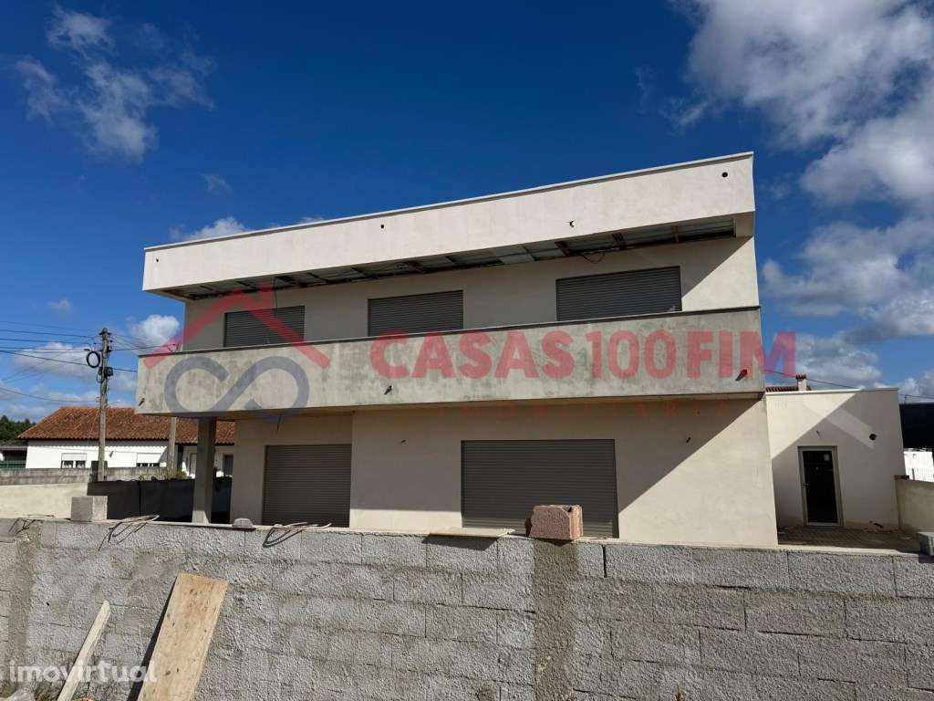 Moradias V3+1 de arquitetura moderna em construção na Jardoeira, Ba... - Grande imagem: 3/41