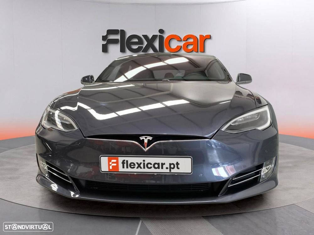Tesla Model S - 2