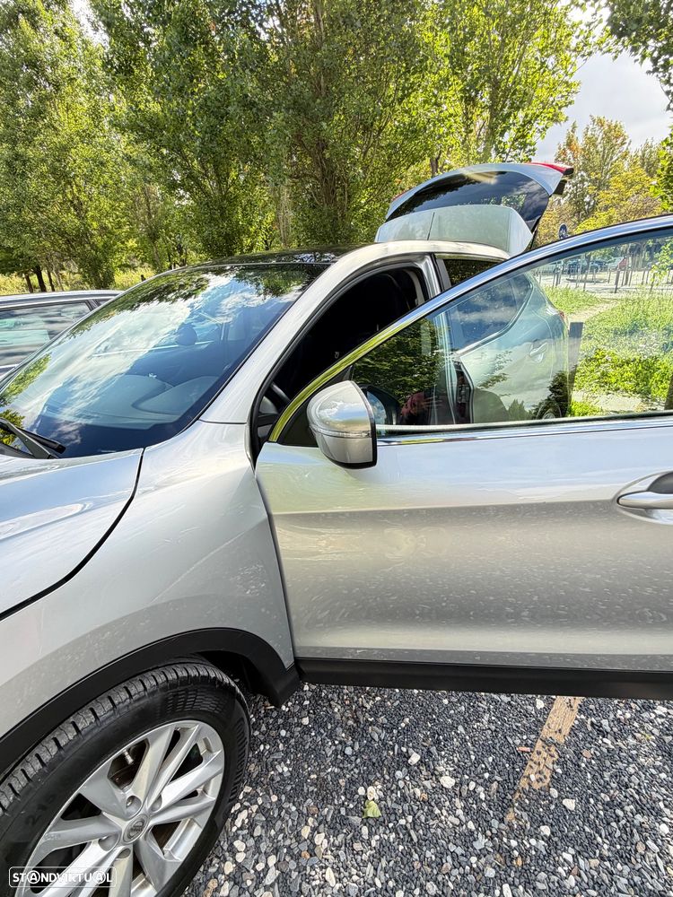 Nissan Qashqai 1.5 dCi N-Connecta - 11