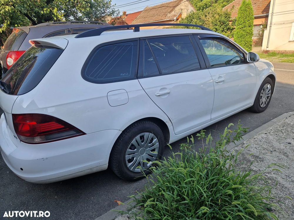 Volkswagen Golf - 5