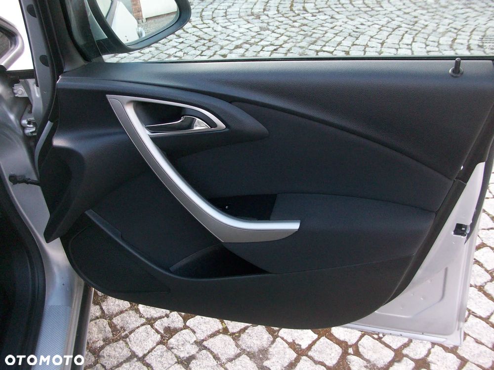 Opel Astra 1.4 Turbo Innovation - 12