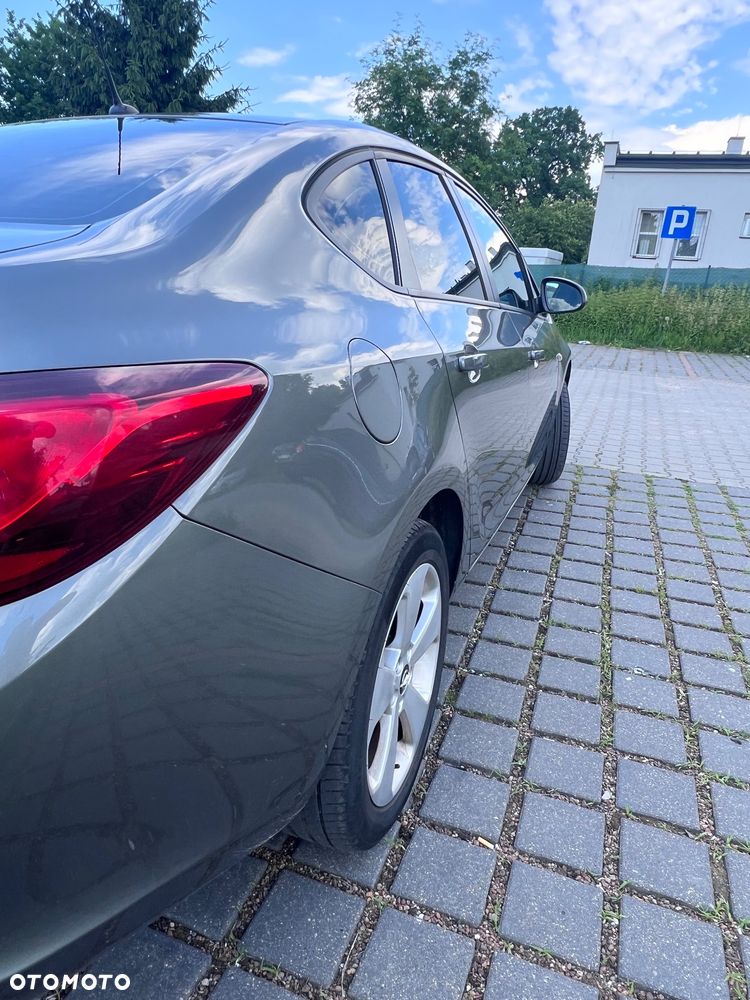 Opel Astra - 13