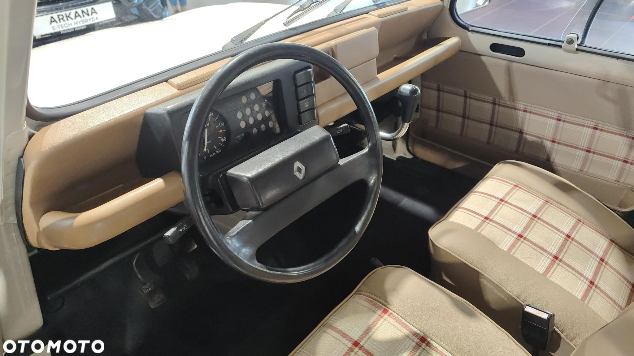 Renault 4 1.1 GTL - 9