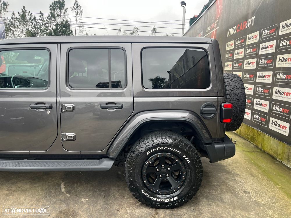 Jeep Wrangler Unlimited 2.2 CRDi AWD Auto Sky One-Touch Sahara - 11