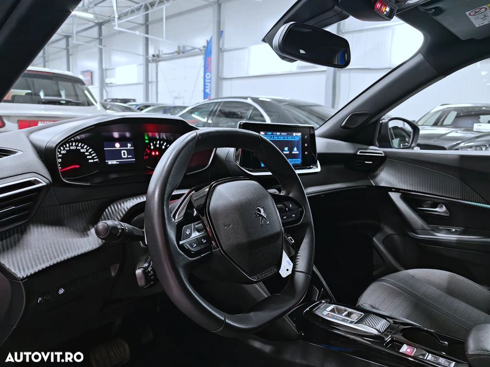Peugeot 2008 PureTech 130 EAT8 Allure - 8