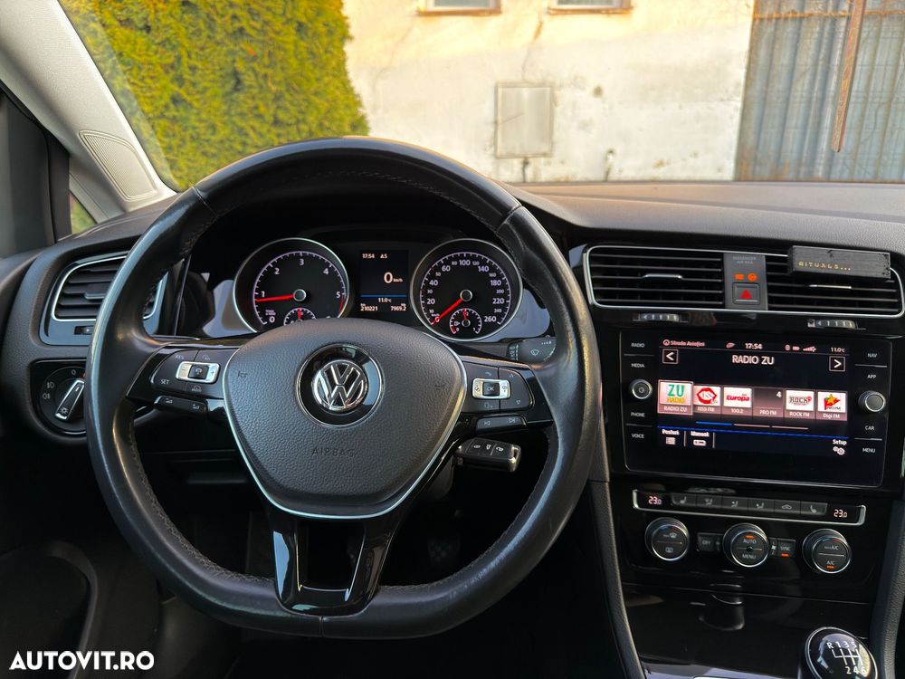 Volkswagen Golf 2.0 TDI Highline - 6
