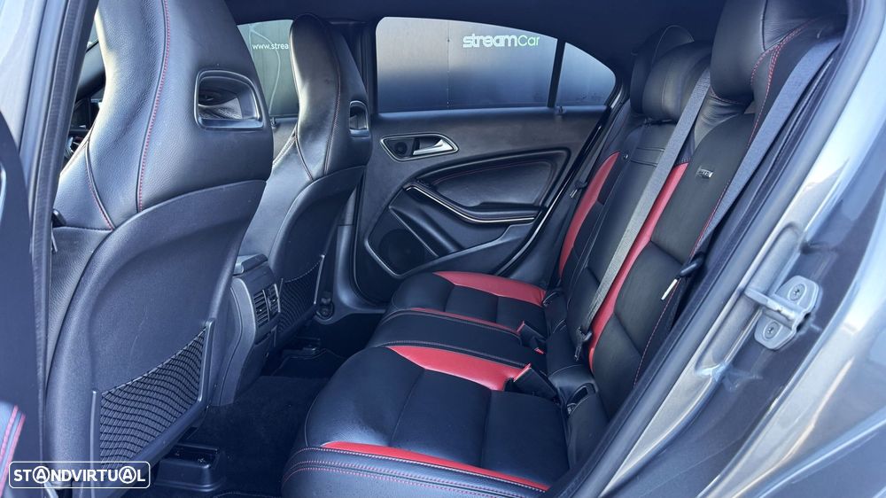 Mercedes-Benz A 45 AMG 4Matic Speedshift 7G-DCT Edition 1 - 23