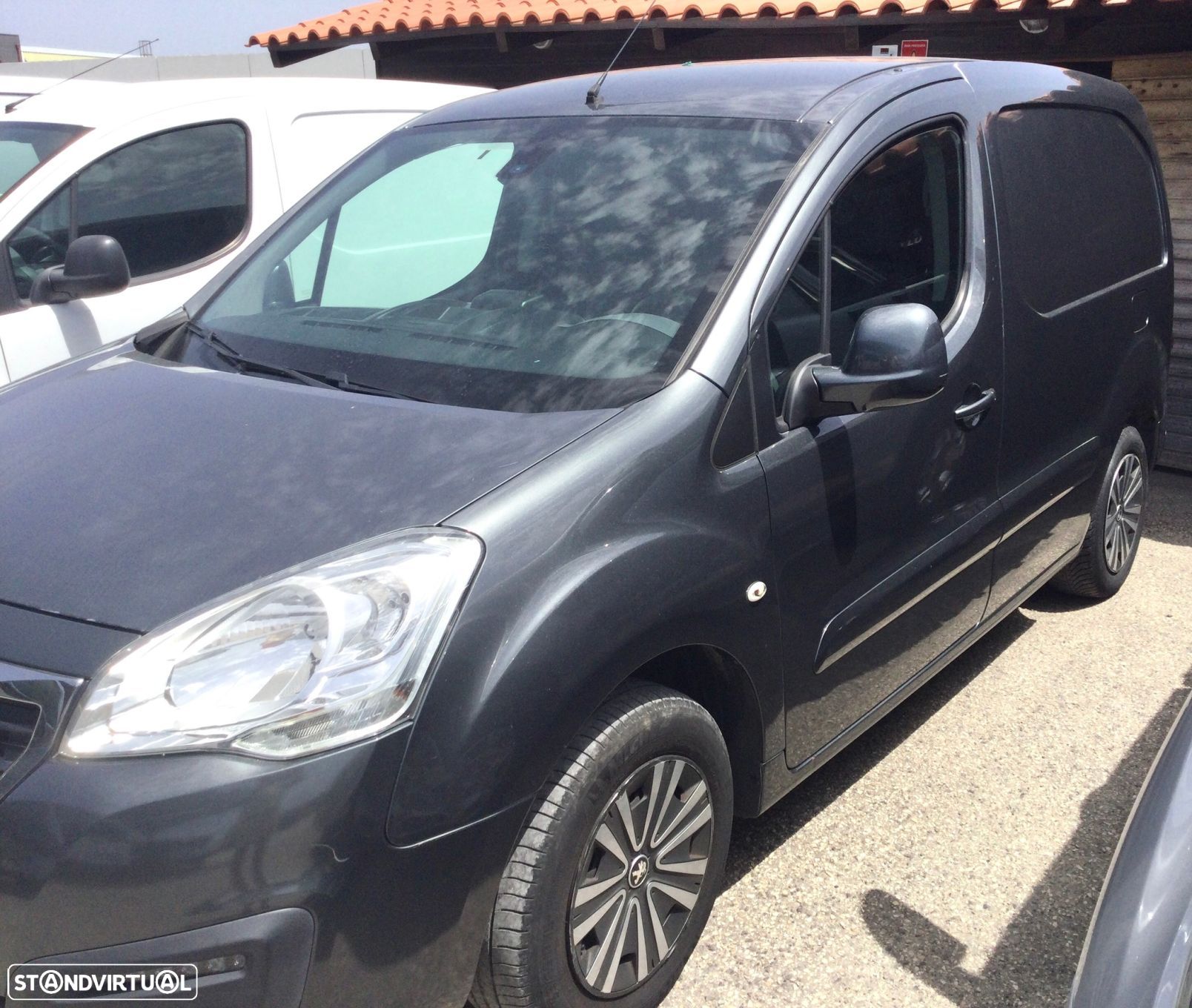 Peugeot Partner 1.6 BlueHDi L1 Premium - 1