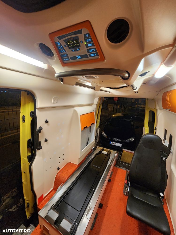 Mercedes-Benz Sprinter - 21