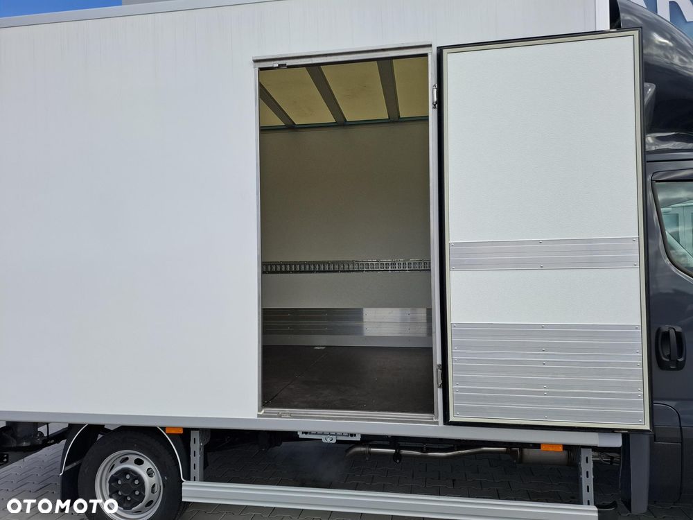Iveco TANIEJ NIE ZNAJDZIESZ!!!!!!!!!!!!!! TWÓJ MOCNY PARTNER W BIZNESIE - 17