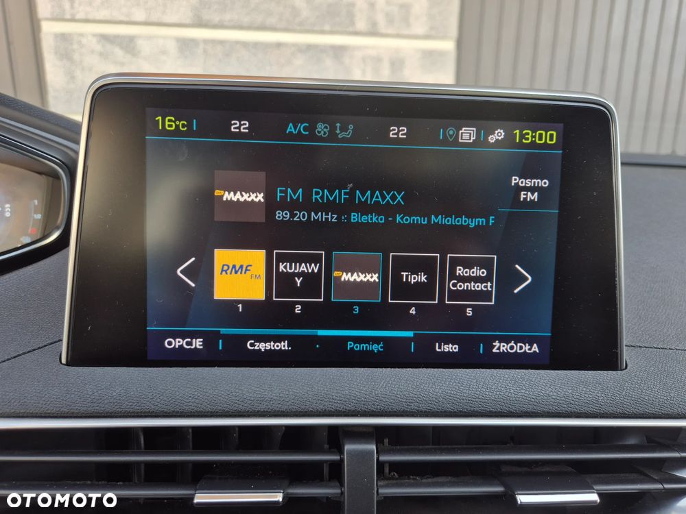 Peugeot 3008 1.6 PureTech HYbrid GT Line S&S EAT8 - 11