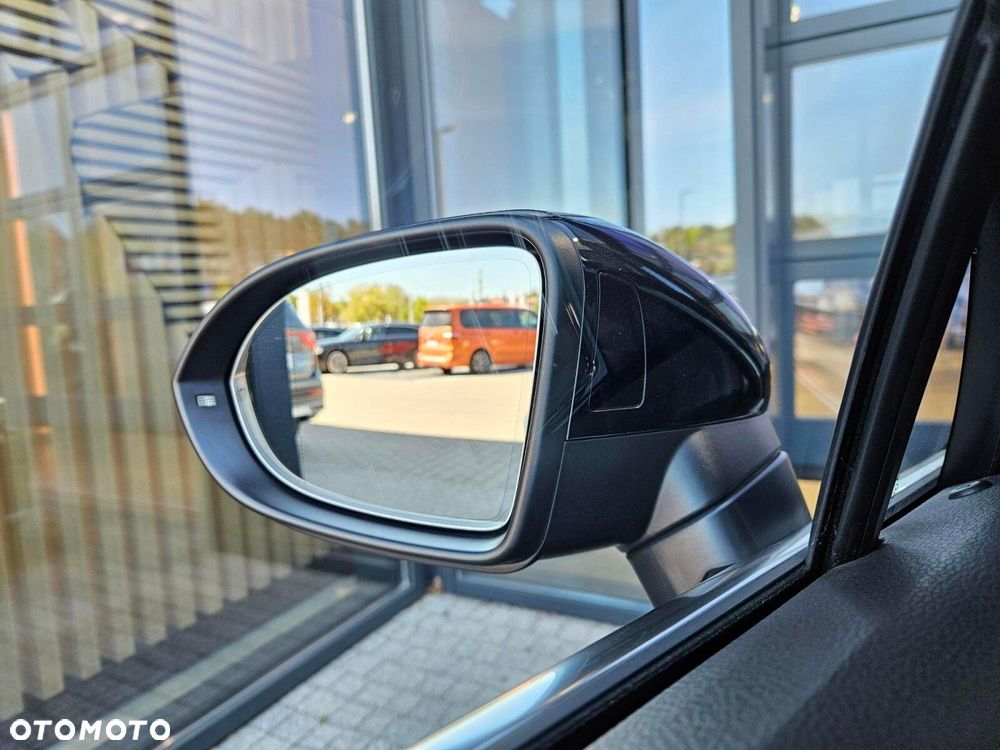 Volkswagen Passat Variant - 23