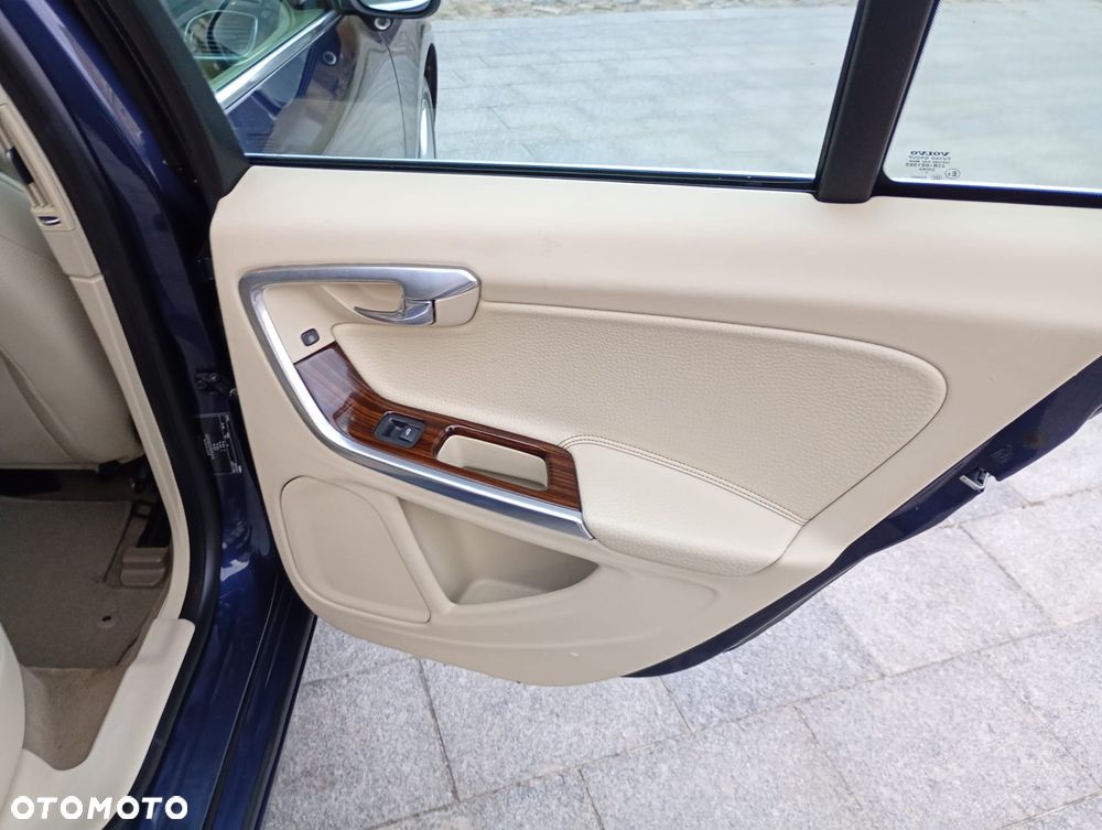 Volvo V60 T4 Edition - 26