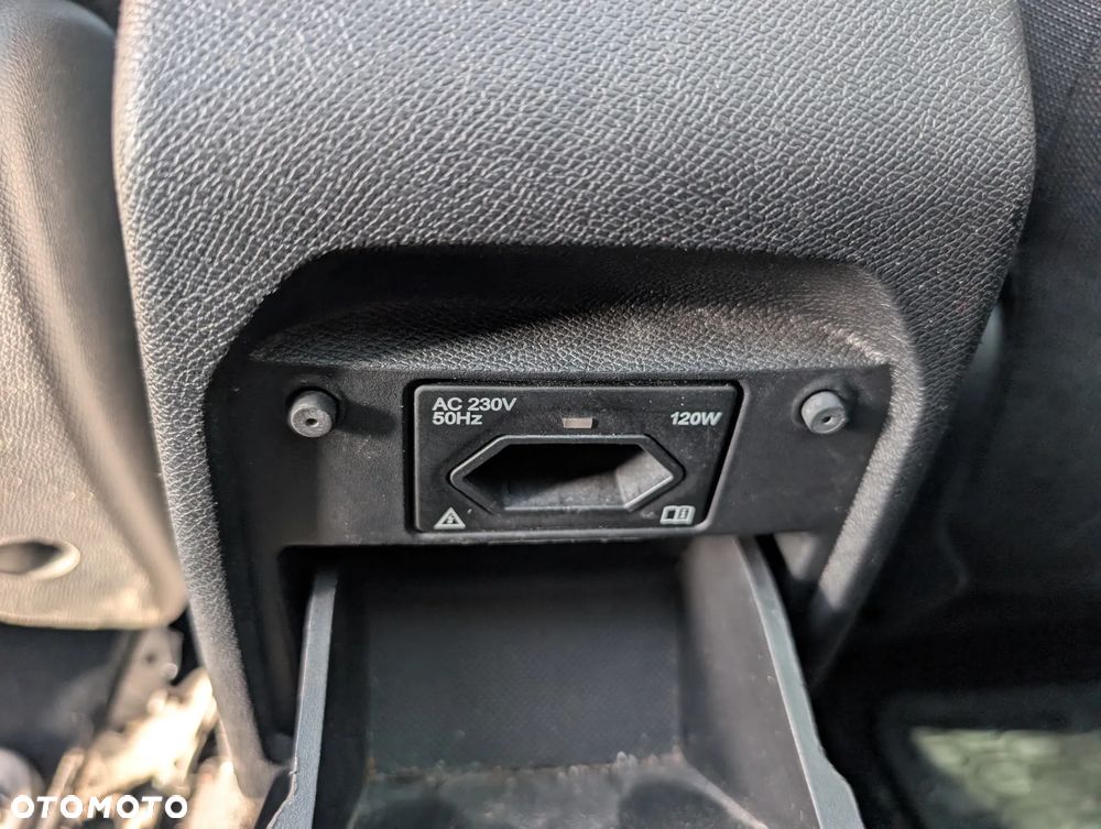 Peugeot 308 2.0 BlueHDi Allure S&S - 19