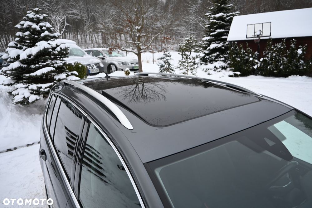 Volkswagen Touran 2.0 TDI SCR Highline - 13