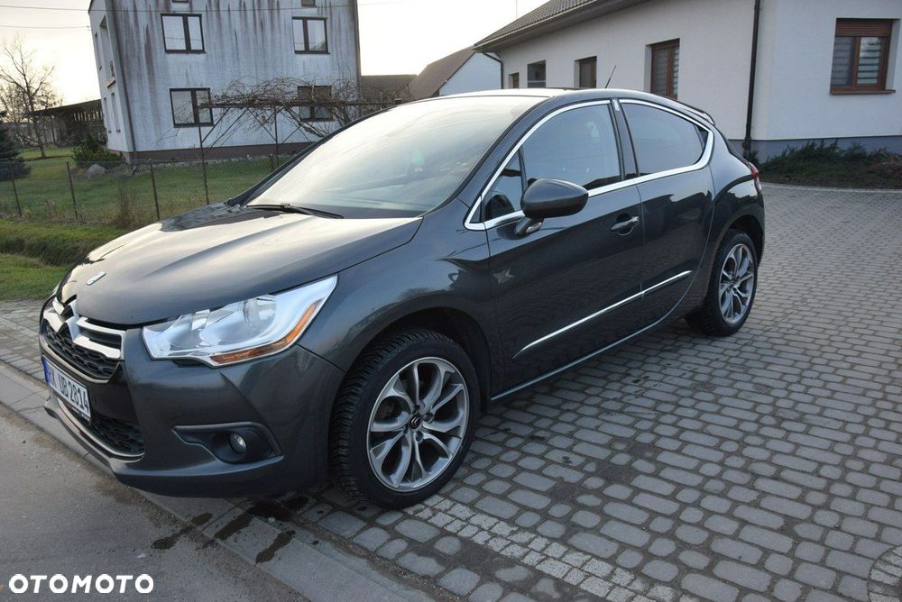 Citroën DS4 1.6 THP SoChic - 18