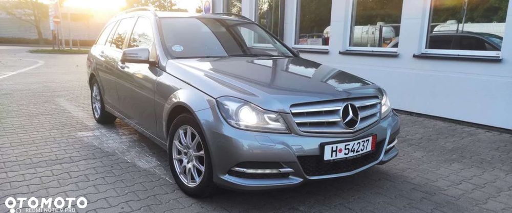 Mercedes-Benz Klasa C 200 CDI BlueEff Avantgarde - 40