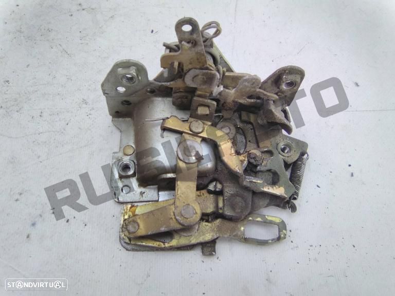 Fechadura Porta Frente Direita  Mercedes W123 [1976_1985] 220d - 3