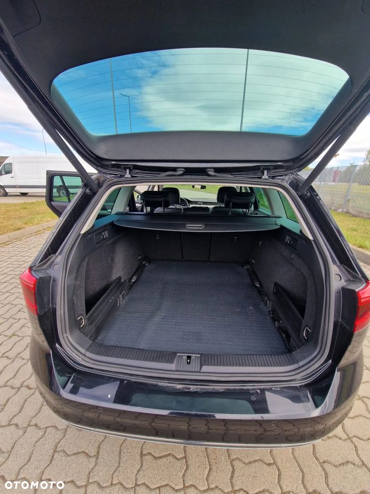 Volkswagen Passat 2.0 TDI Elegance DSG - 3