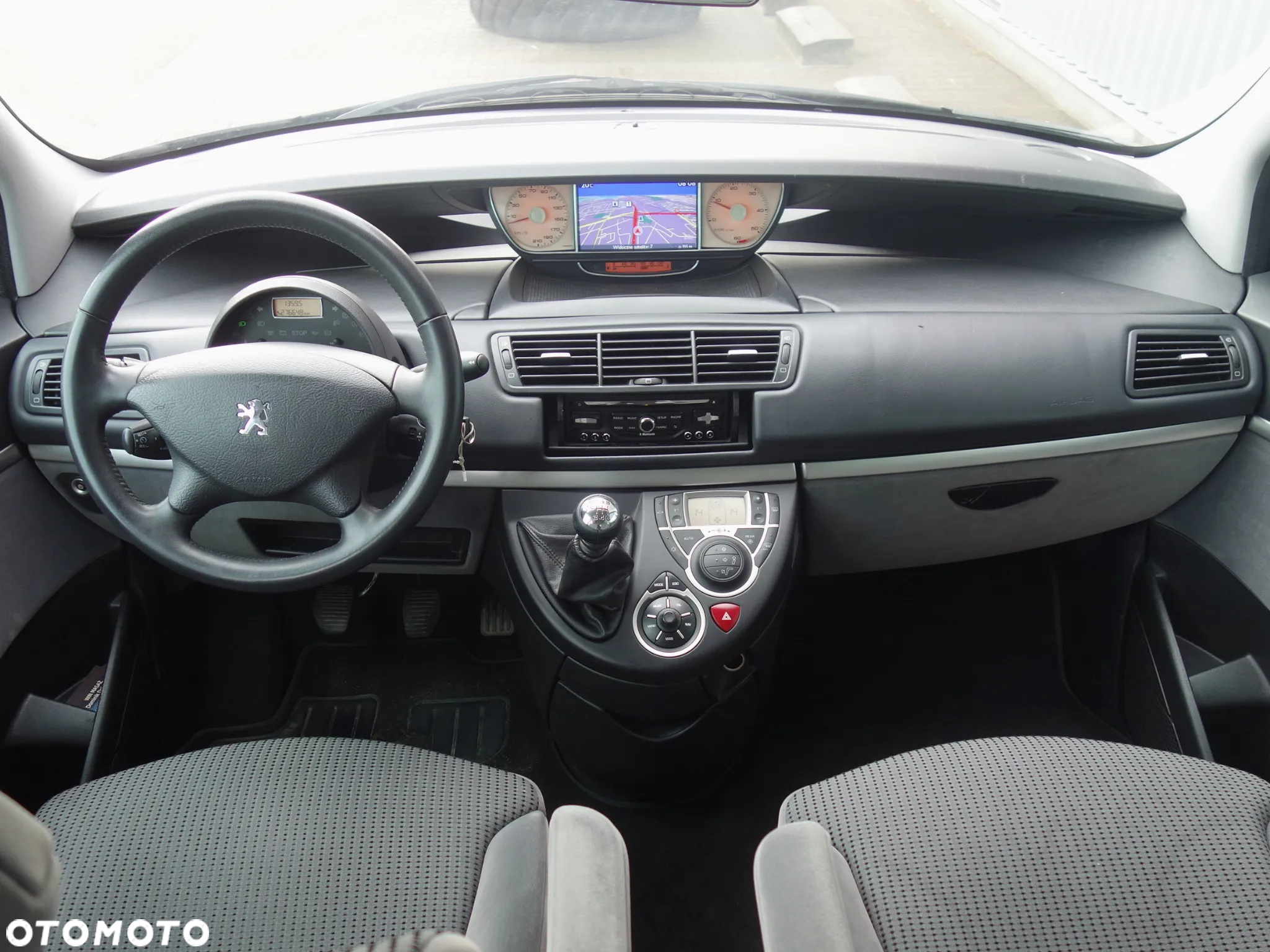 Peugeot 807 HDi 135 Family - 3