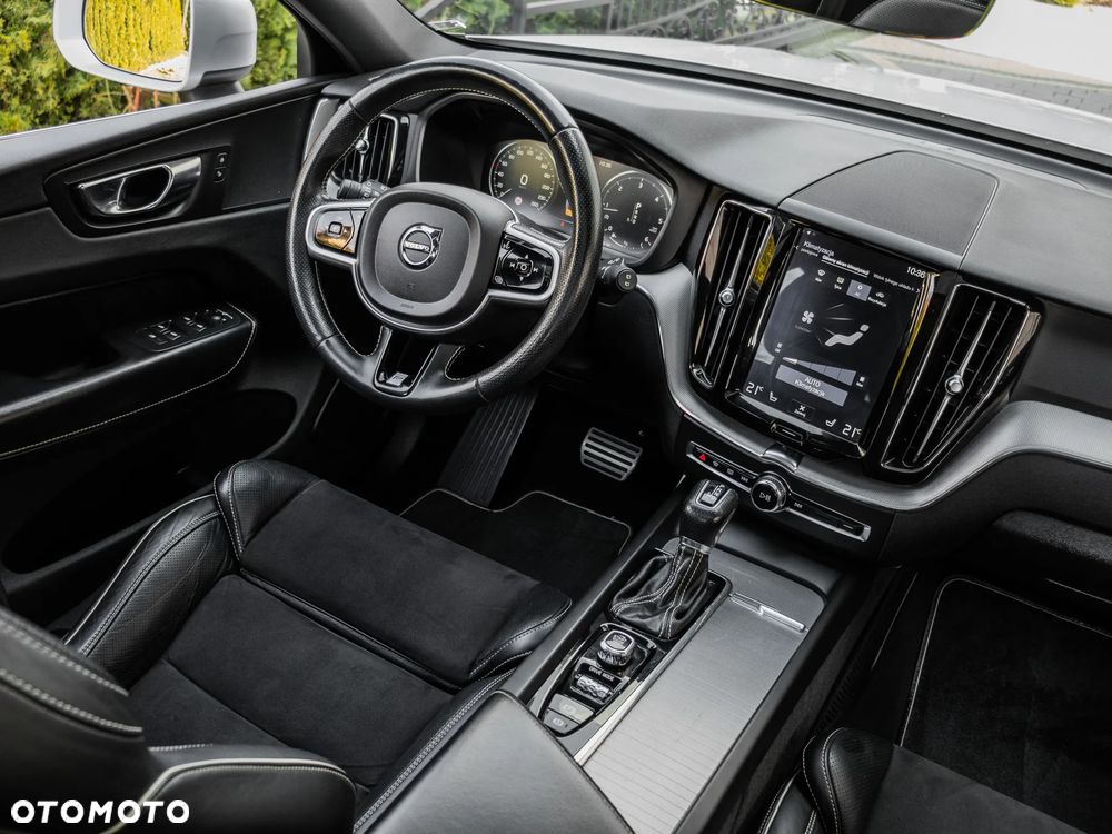 Volvo XC 60 D4 AWD Geartronic RDesign - 23
