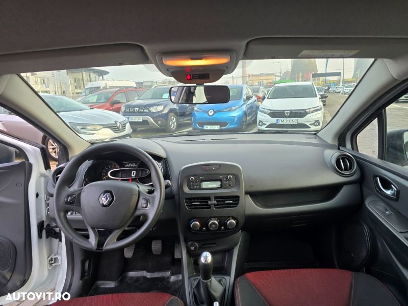 Renault Clio - 10