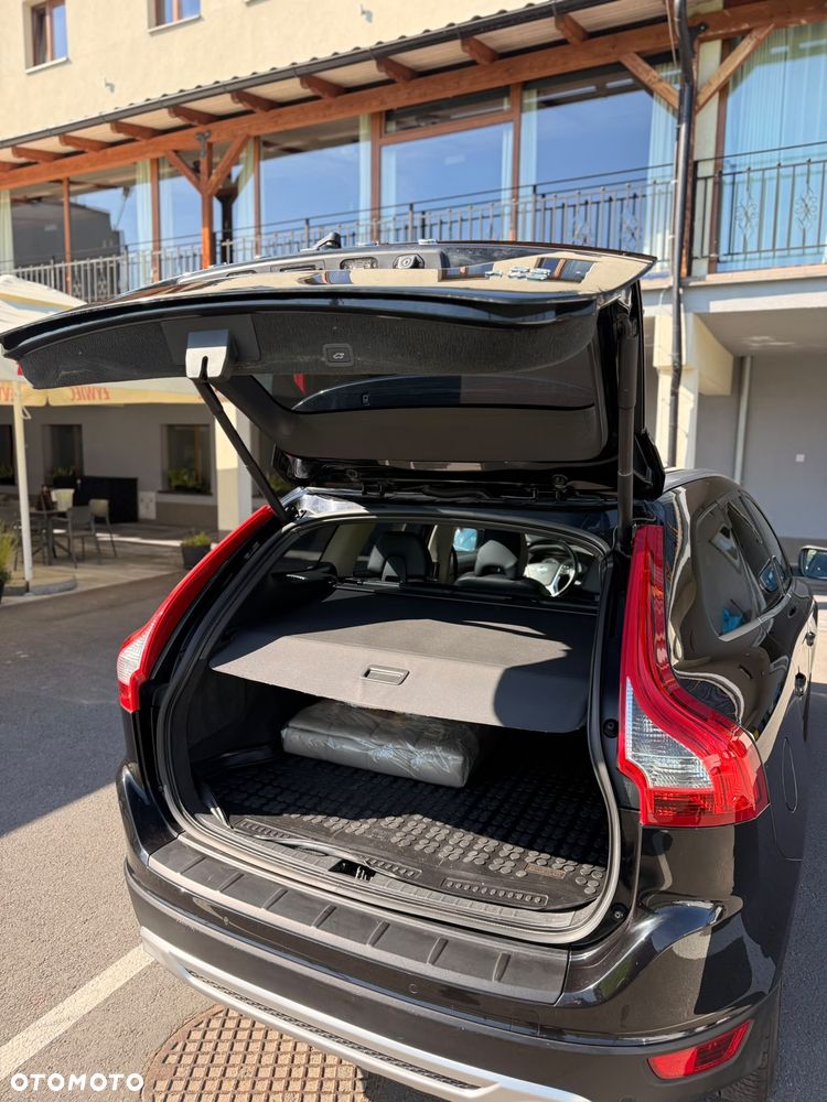 Volvo XC 60 - 4