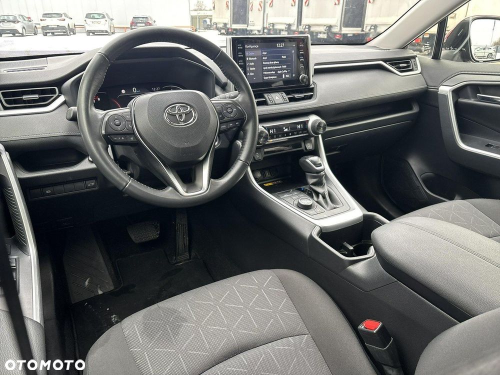 Toyota RAV4 - 13