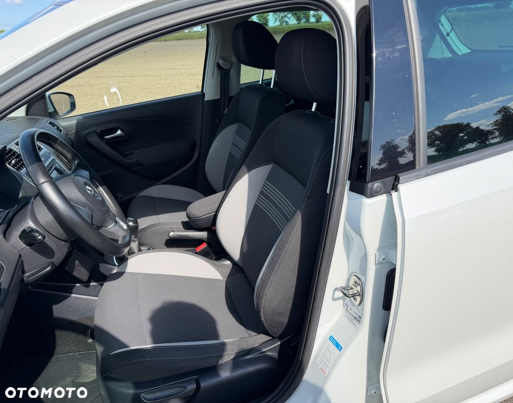 Volkswagen Polo - 22